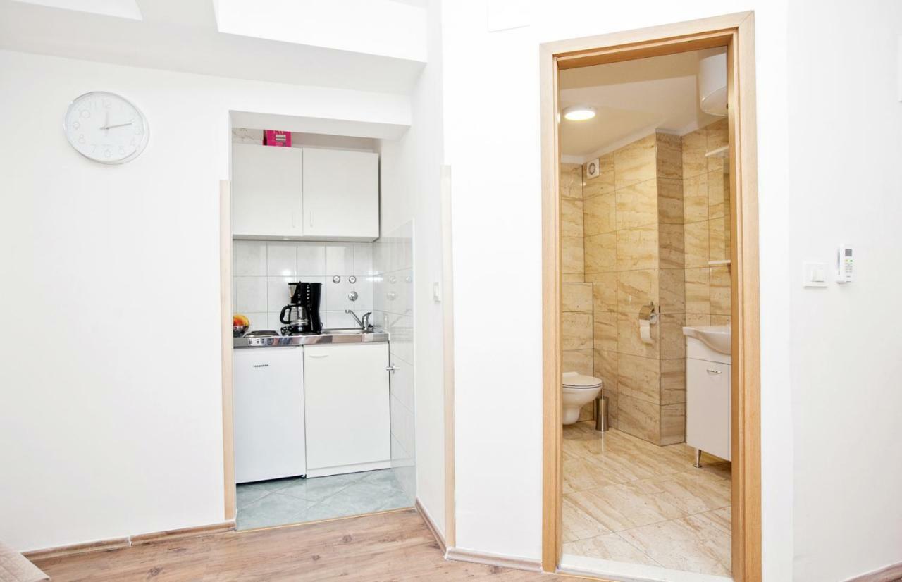 The Garden Rooms & Suites Σπλιτ Εξωτερικό φωτογραφία